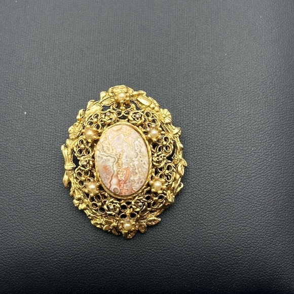 Vintage gold tone earth tone swirl center delicate filigree domed brooch pearls - Picture 8 of 14